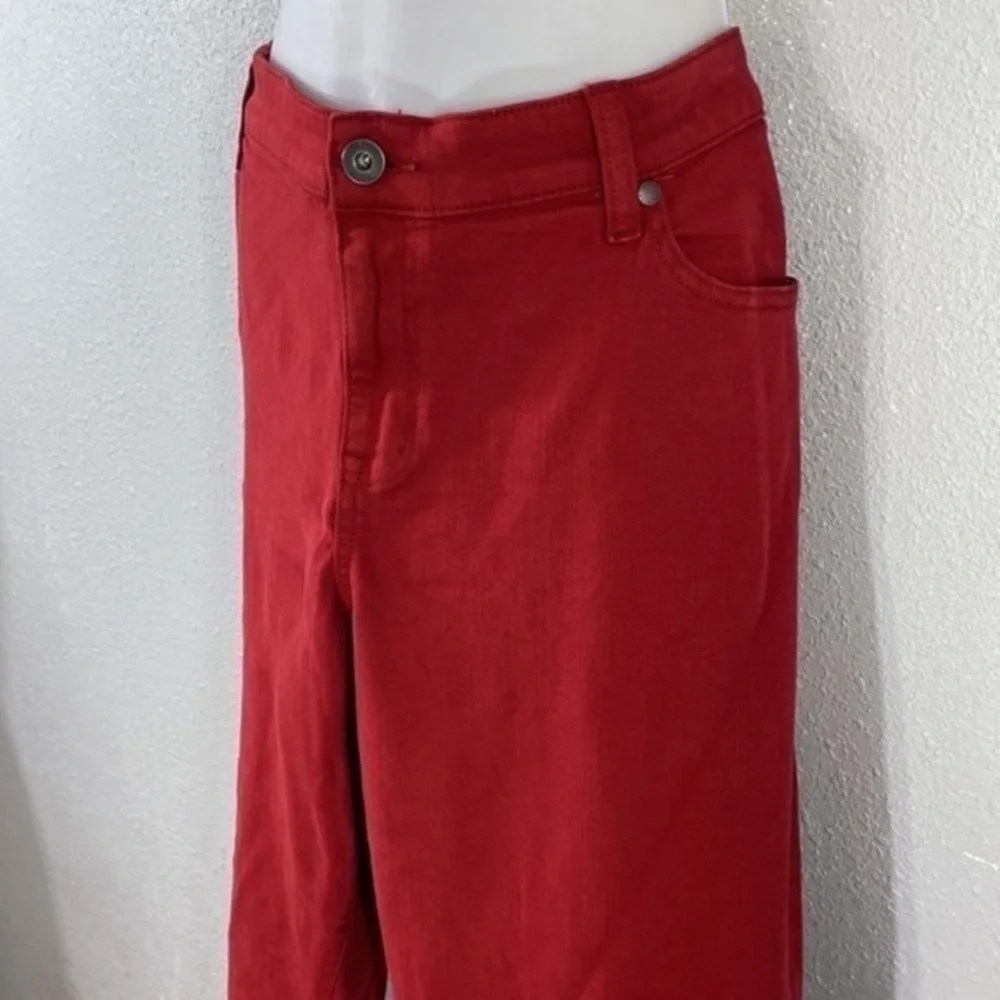 NWT Torrid Red Boyfriend Straight Vintage Stretch Denim Mid-Rise Jeans 26
